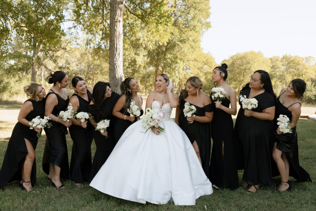 Outdoor Weddings - Bridal Party