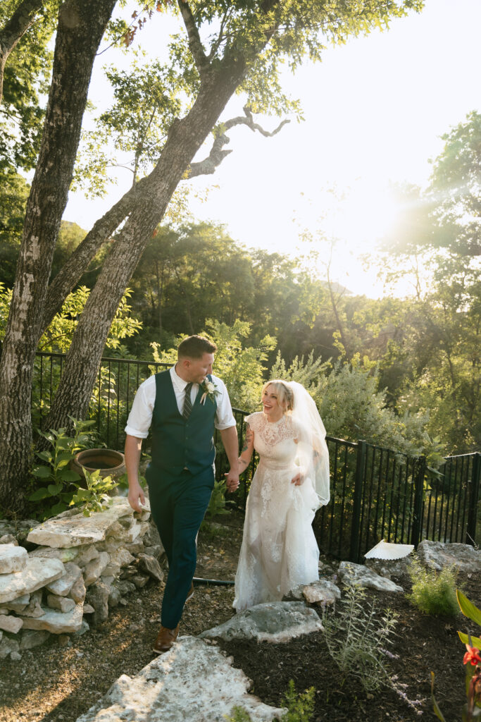 Outdoor Weddings - Wedding Bride and Groom