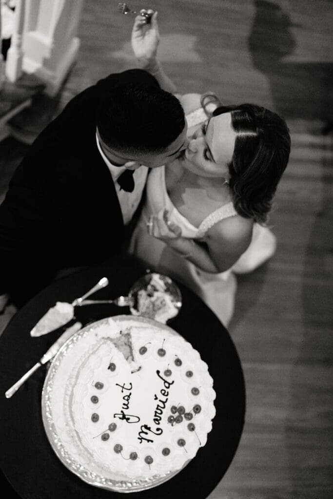 Wedding cake display at Kendall Point venue Boerne Texas