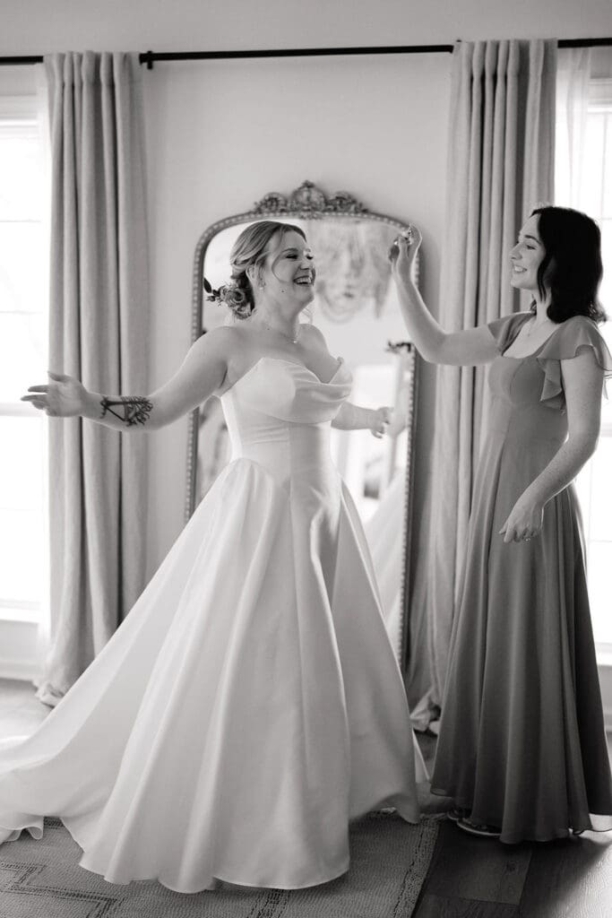 Bride Dana getting ready with her bridesmaids on her wedding morning
